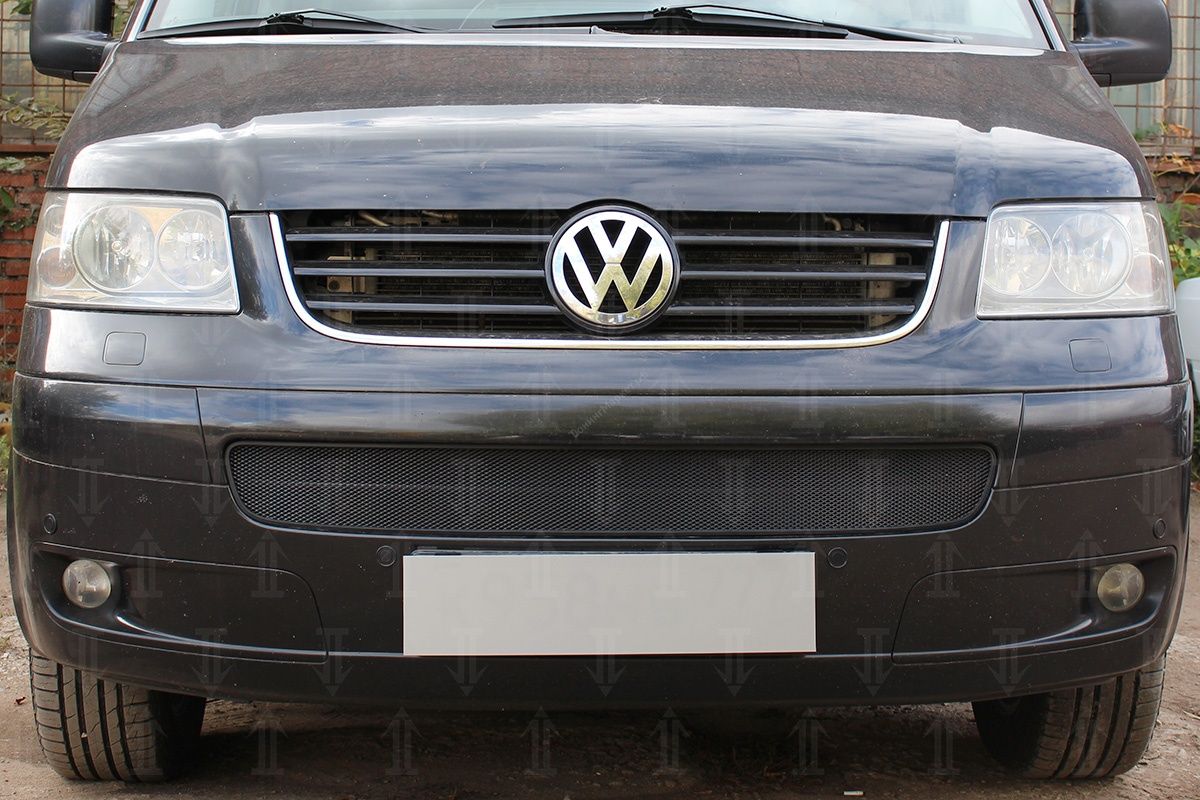 Защитная сетка радиатора ProtectGrille для Volkswagen T5 Transporter (2003-2009 Черная)