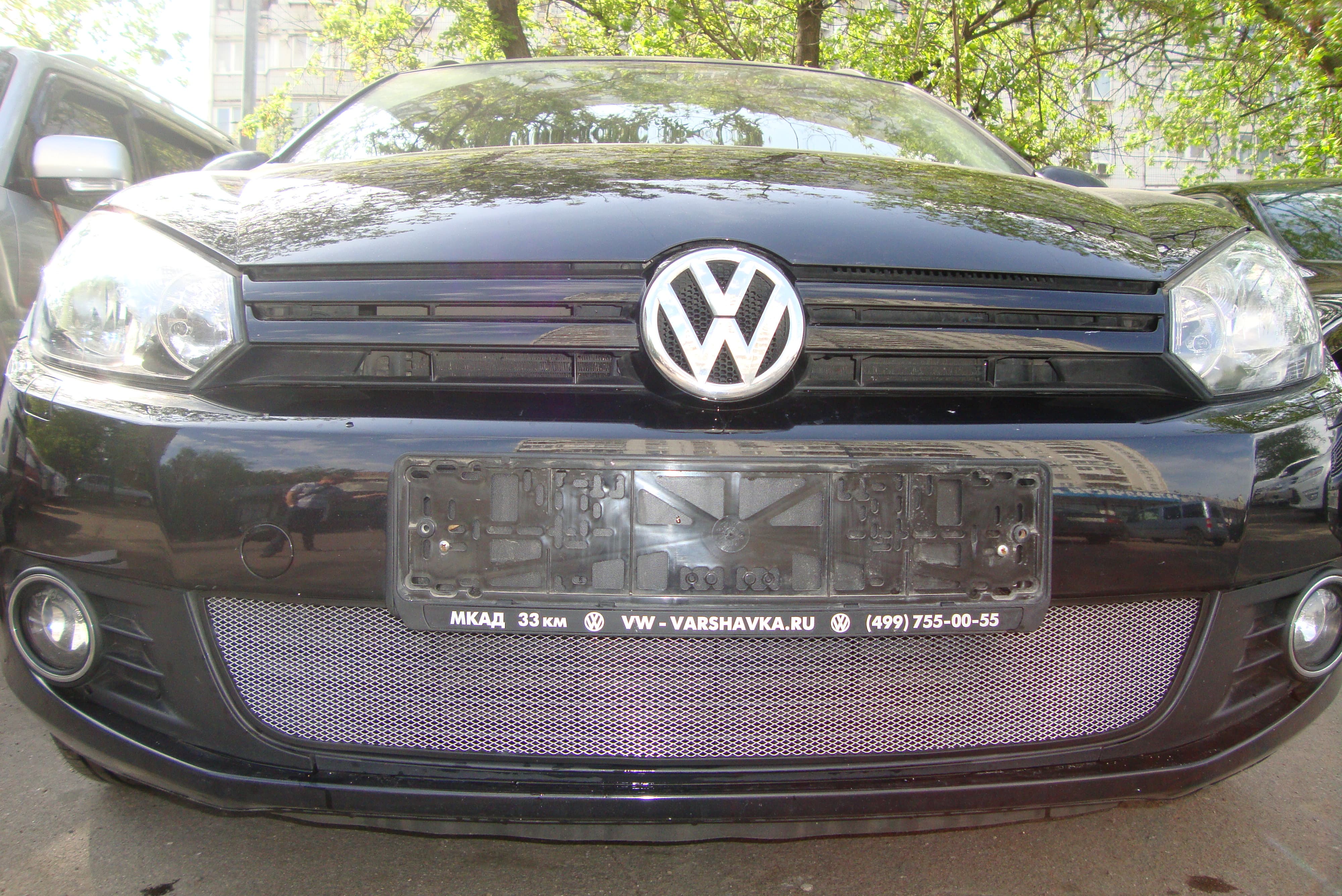 Защитная сетка радиатора ProtectGrille для Volkswagen Golf VI (2008-2012 Хром)