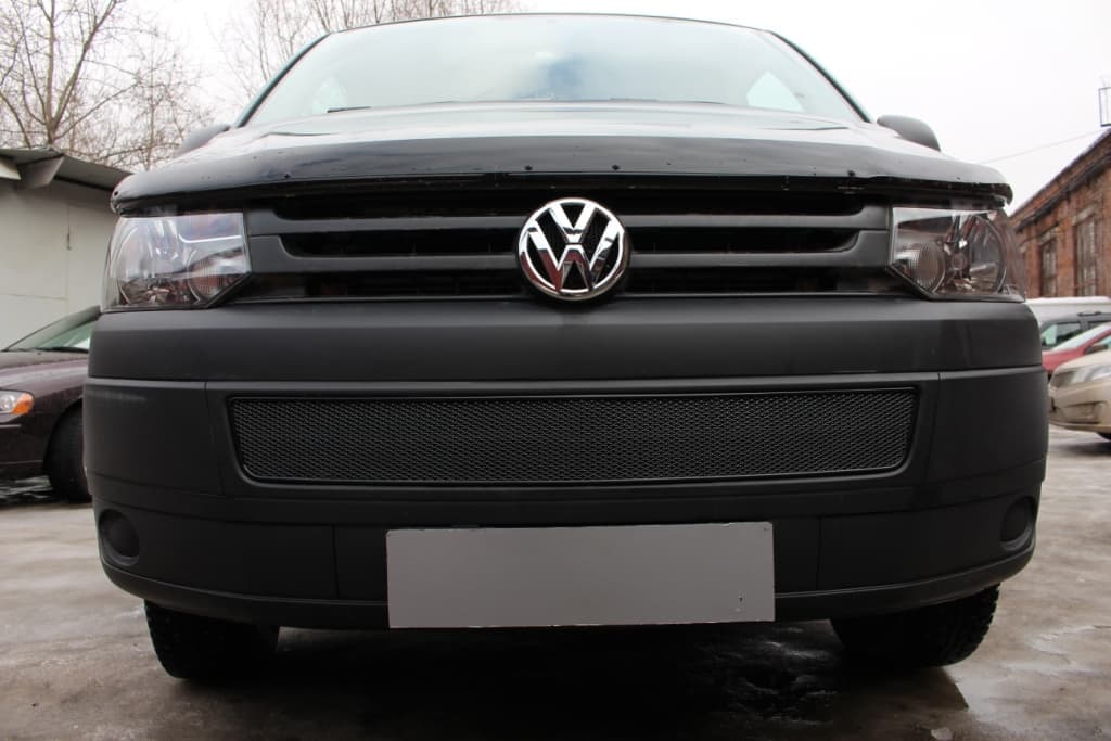 Защитная сетка радиатора ProtectGrille Premium для Volkswagen T5 Transporter (2009-2015 Черная)