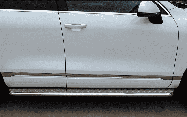 Пороги труба D42 с листом "RUSSTAL" для Volkswagen Touareg