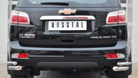 Защита заднего бампера уголки D63 (секции) D42 (секции) RUSSTAL для Chevrolet Trailblazer (2012-2015)