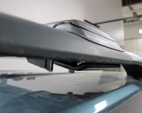 Багажник FICOPRO на аэродинамических дугах для Kia Rio X-line серебристый