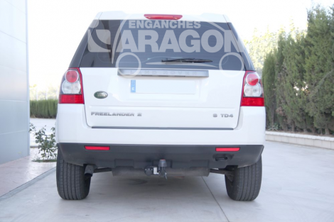 Фиксированный фаркоп Aragon для Land Rover Freelander 2 (2006-2015)